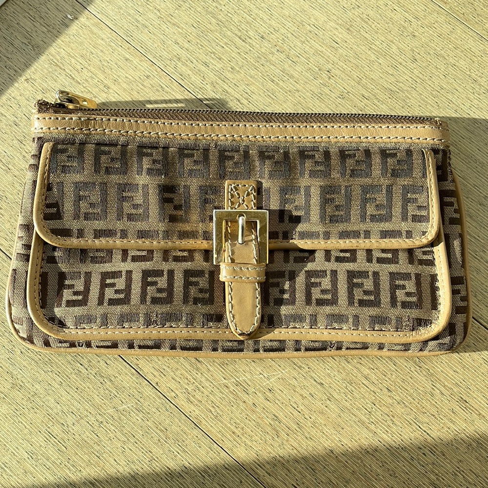 Vintage fendi coin purse/clutch
